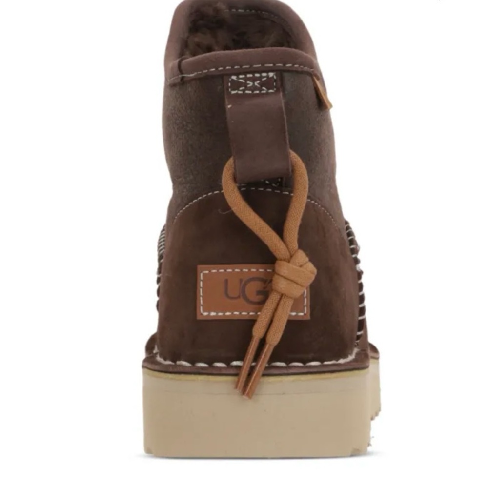 UGG Men's Burnt Cedar Boots SZ: Men 9 - Picture 7 of 7